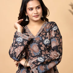 Mehrua Noir Floral Printed Kurta Set