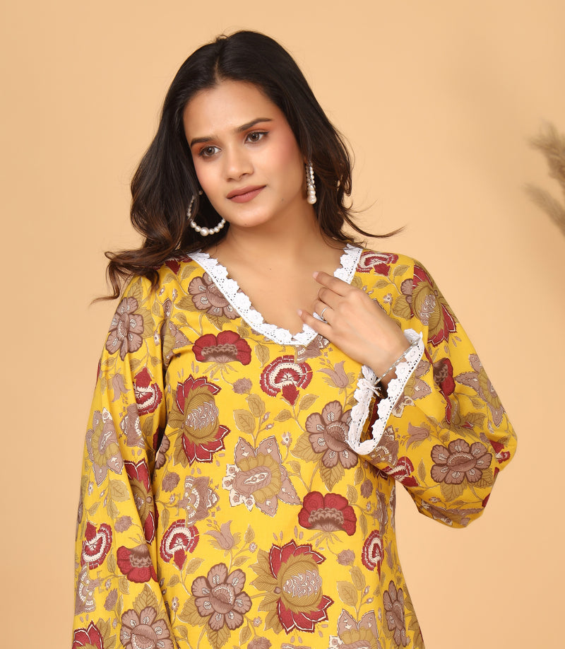 Sunehri Phool Floral Printed Kurta Set