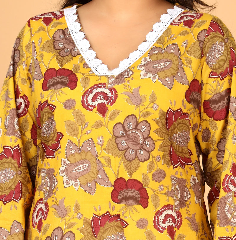 Sunehri Phool Floral Printed Kurta Set