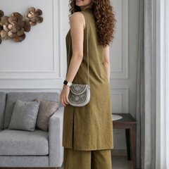 Olive Solid Sleeveless Straight Kurta Set Back