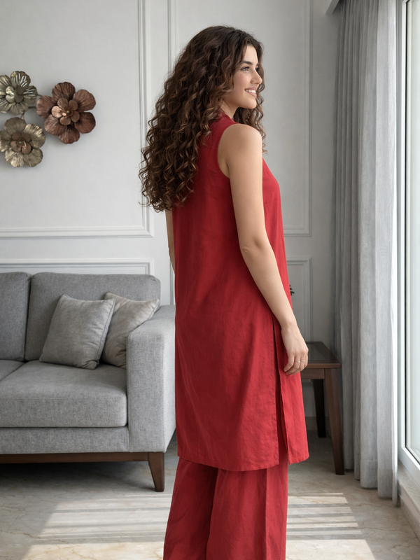 Red Solid Sleeveless Straight Kurta Set 