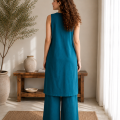 Solid Sleeveless Straight Kurta Set