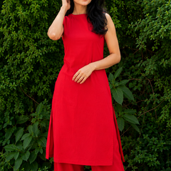 Solid Sleeveless Straight Kurta Set