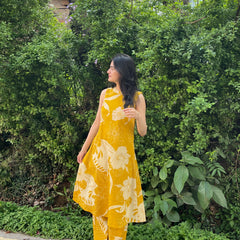 Yellow Floral Print Sleeveless Kurta Set